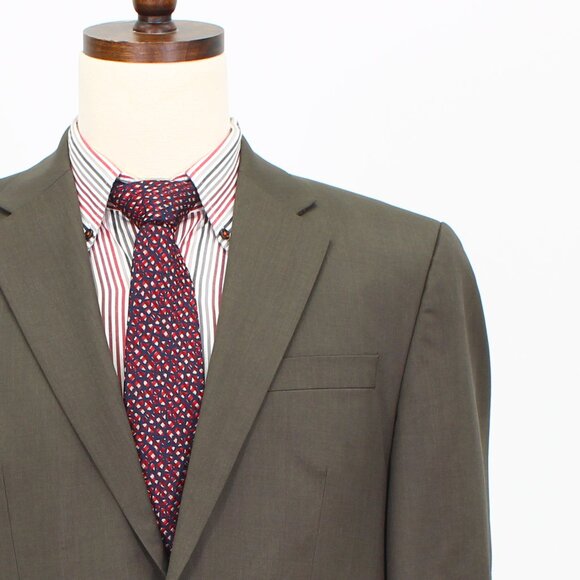 Banana Republic Olive Suit - Picture 7 of 15